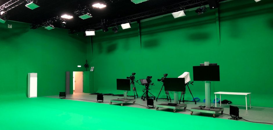NEW AUDIOVISUAIS
