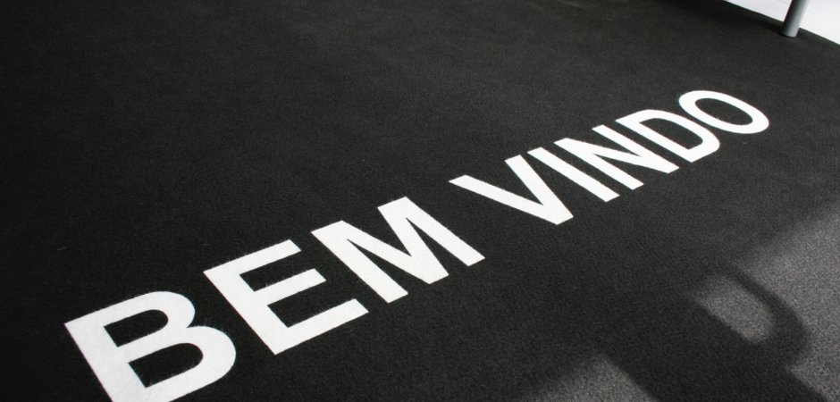 NEW AUDIOVISUAIS